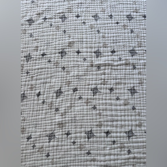 Aden + Anais Cotten Muslin Dream Blanket with Tan Grey White Diamonds 45” x 45” - Picture 3 of 10